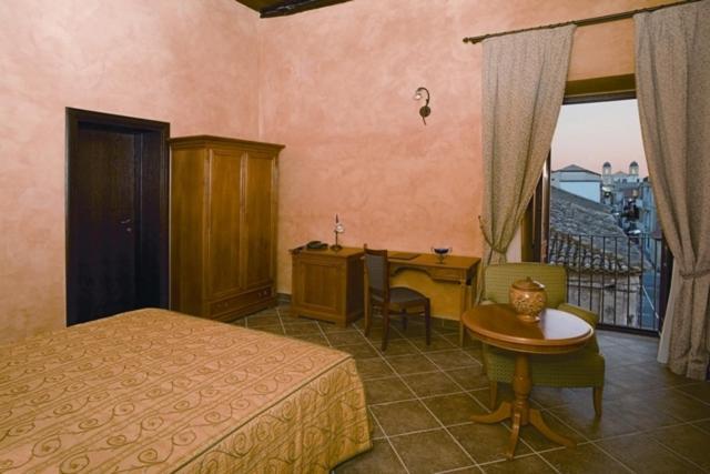 Hotel Palazzo Marzano Briatico Szoba fotó